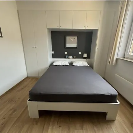 Cosy With Terrace Near Beach Apartman Nieuwpoort